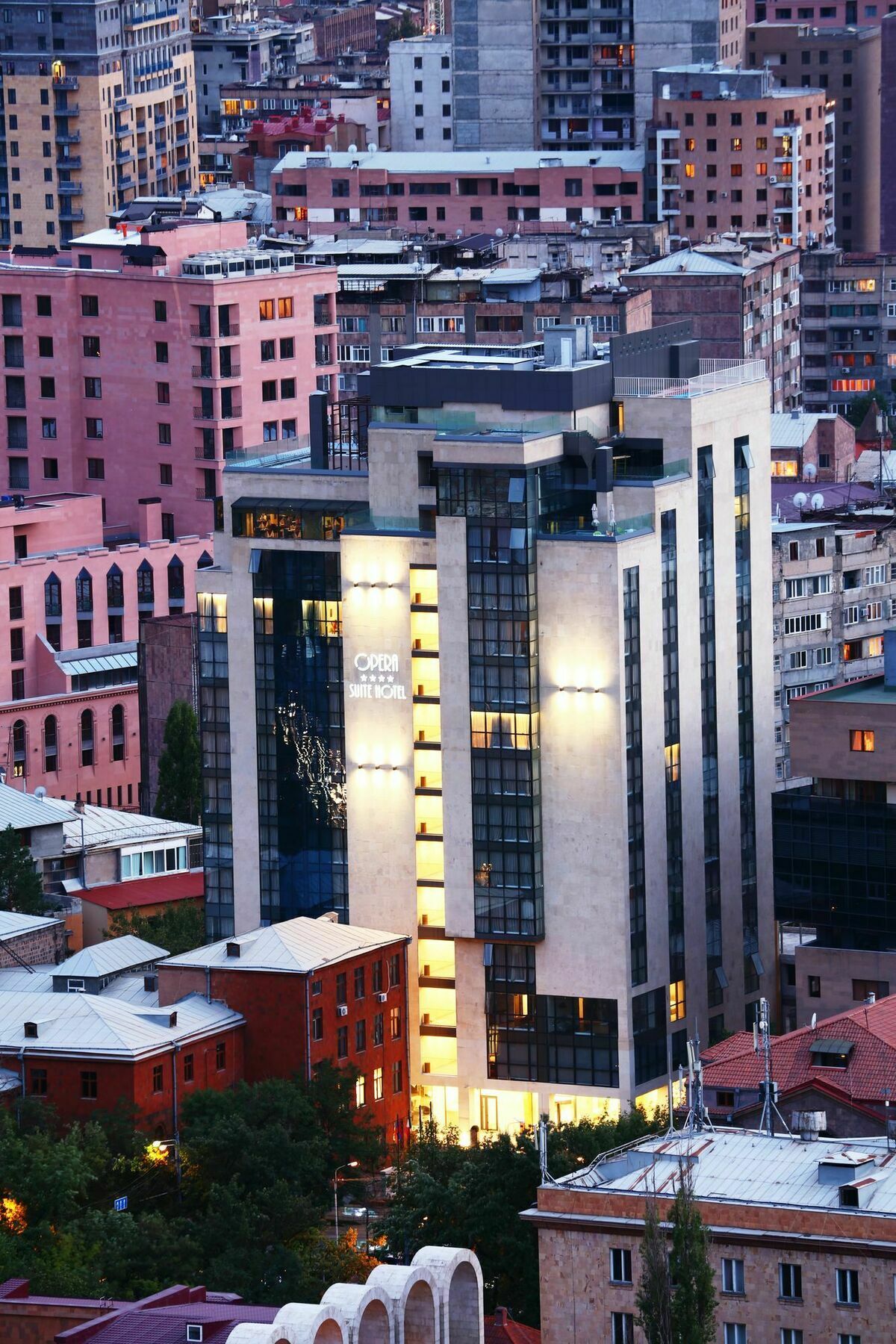 فندق يريفانفي  فندق أوبرا سويت المظهر الخارجي الصورة